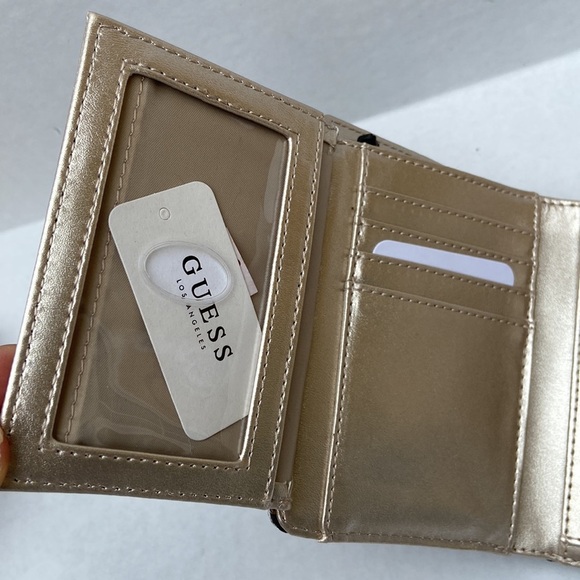 New GUESS Tyren Quattro G Trifold Wallet - Picture 8 of 8